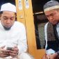 Suasana majelis dzikir Ratibul Haddad bersama jamaah dalam kegiatan tasyakuran di Pamekasan.